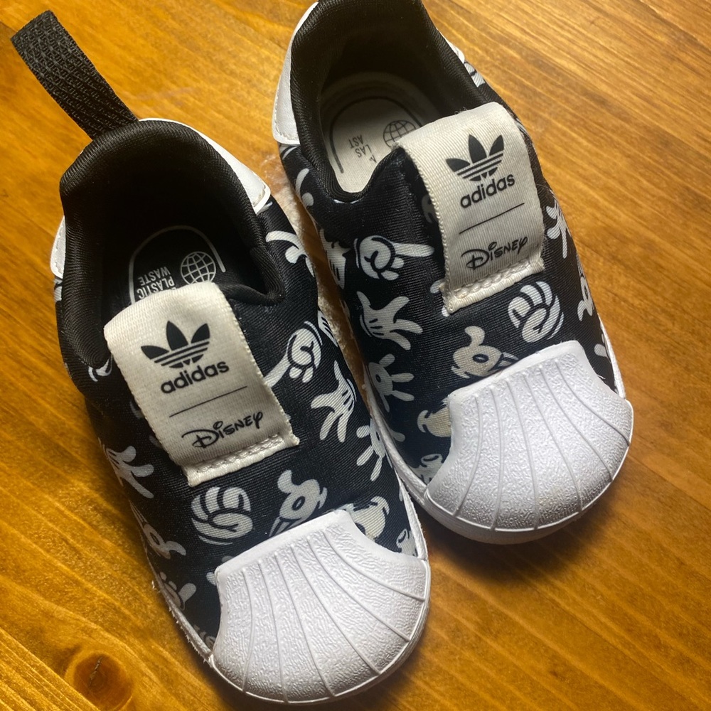 Disney Adidas Superstar 360 kid’s shoes unisex toddler boy girl size 5C/ 5K